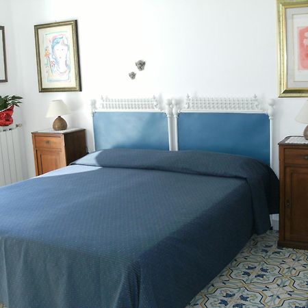 Villa Vista Mare Mela Липари Экстерьер фото