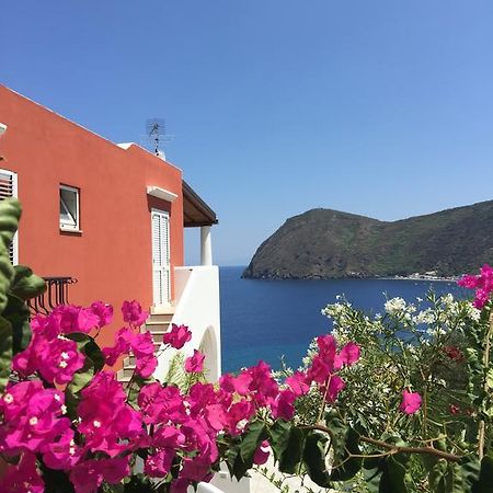 Villa Vista Mare Mela Липари Экстерьер фото
