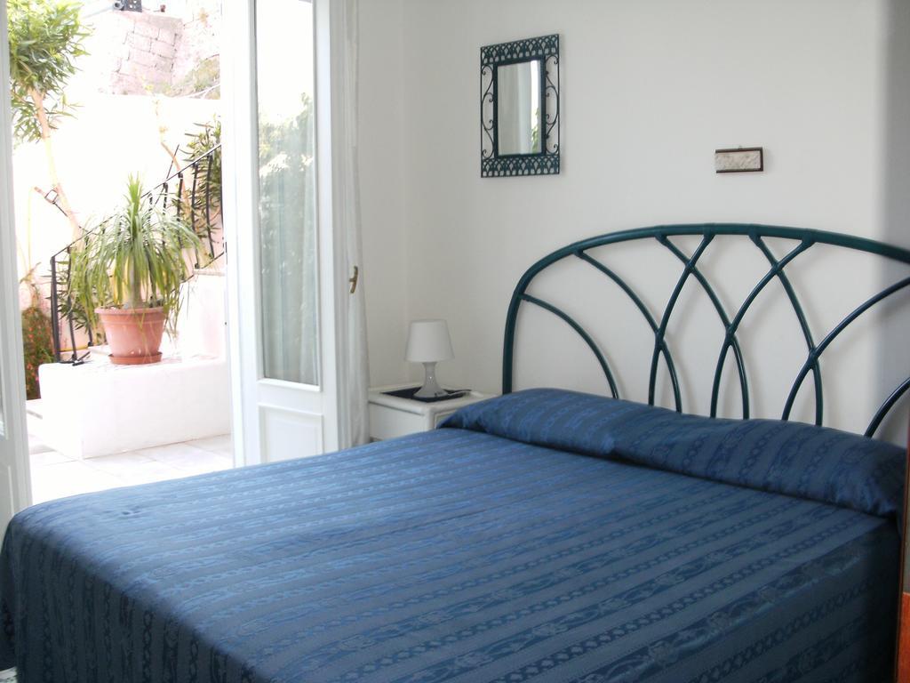 Villa Vista Mare Mela Липари Экстерьер фото