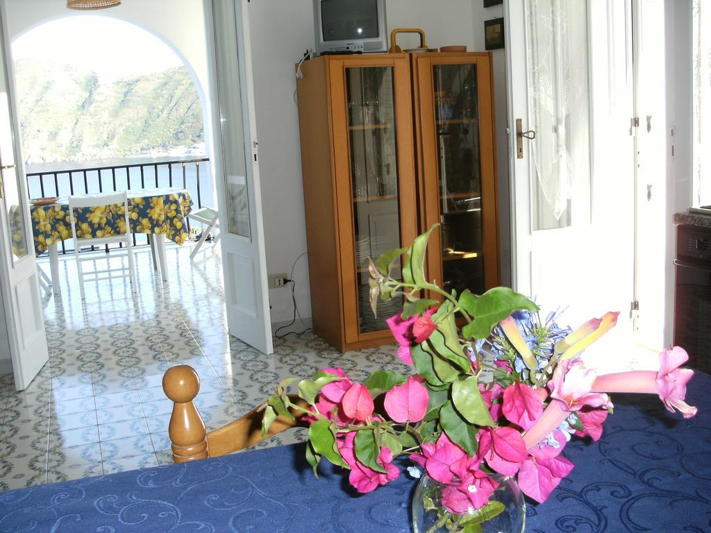 Villa Vista Mare Mela Липари Экстерьер фото