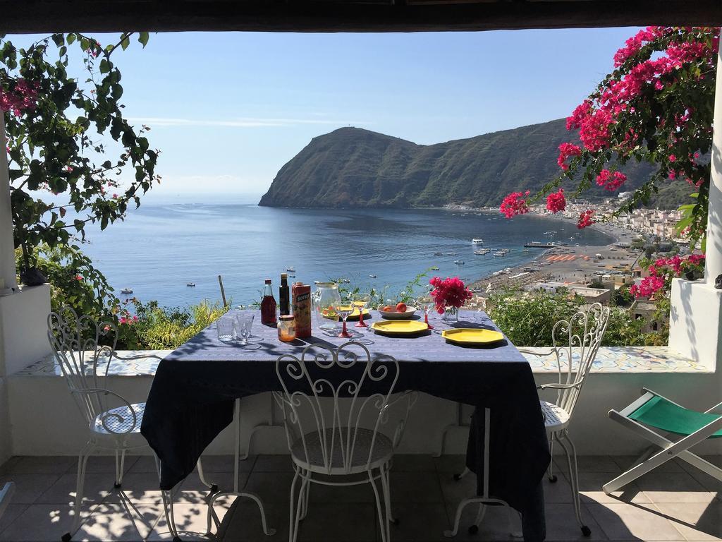 Villa Vista Mare Mela Липари Экстерьер фото