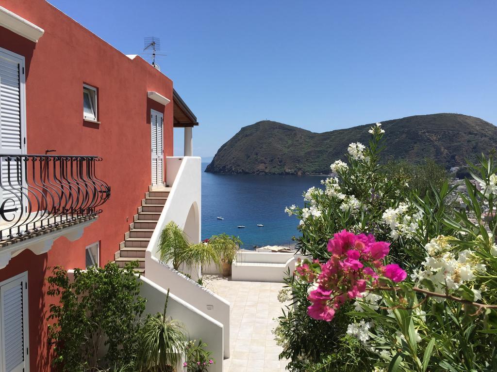 Villa Vista Mare Mela Липари Экстерьер фото