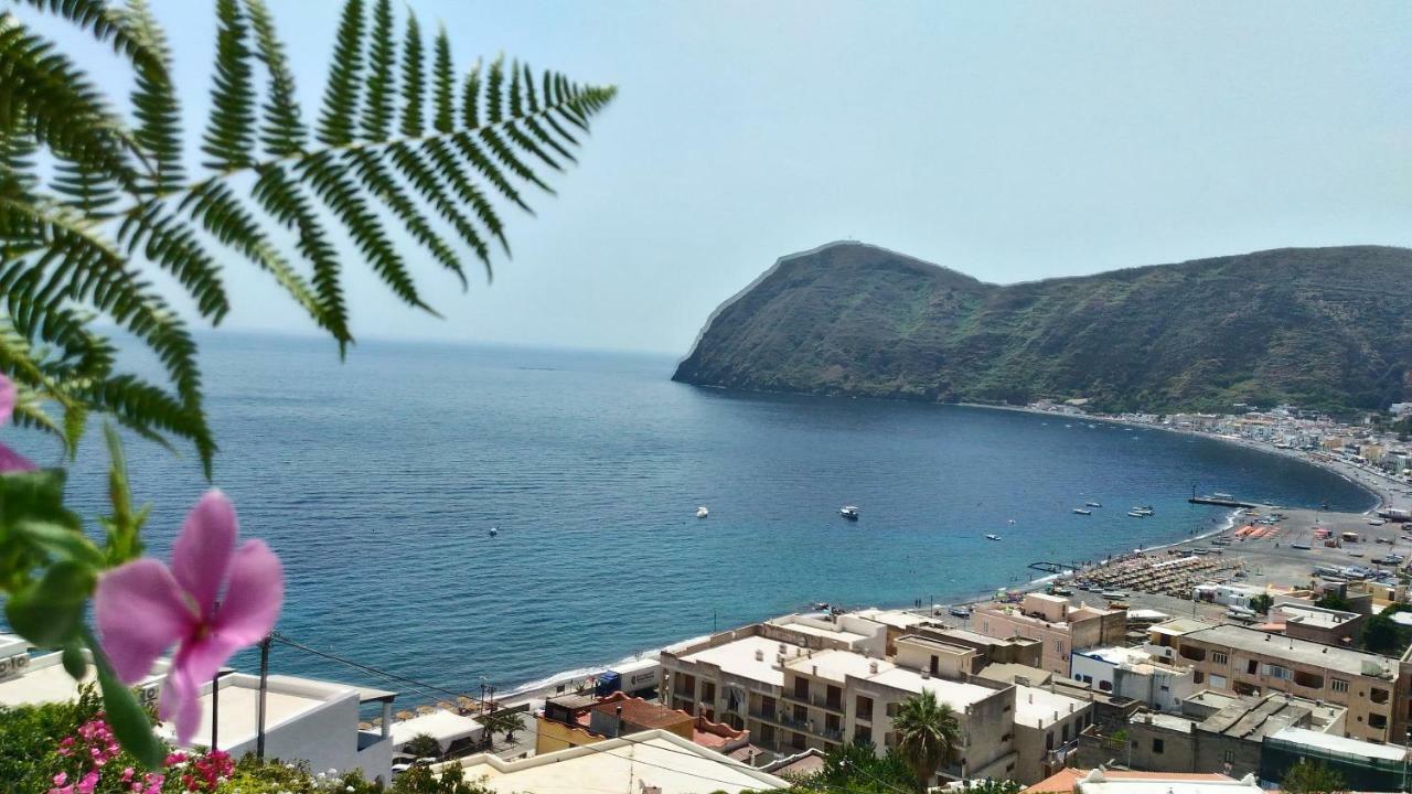 Villa Vista Mare Mela Липари Экстерьер фото