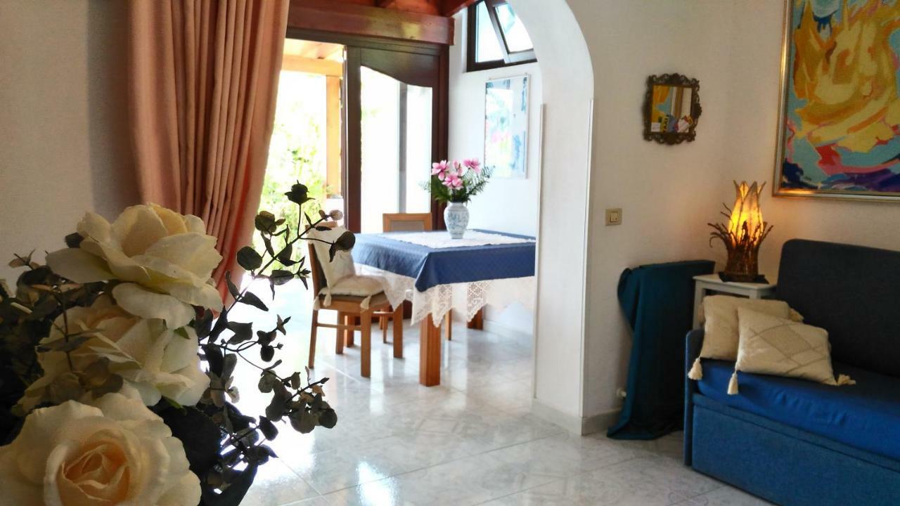 Villa Vista Mare Mela Липари Экстерьер фото
